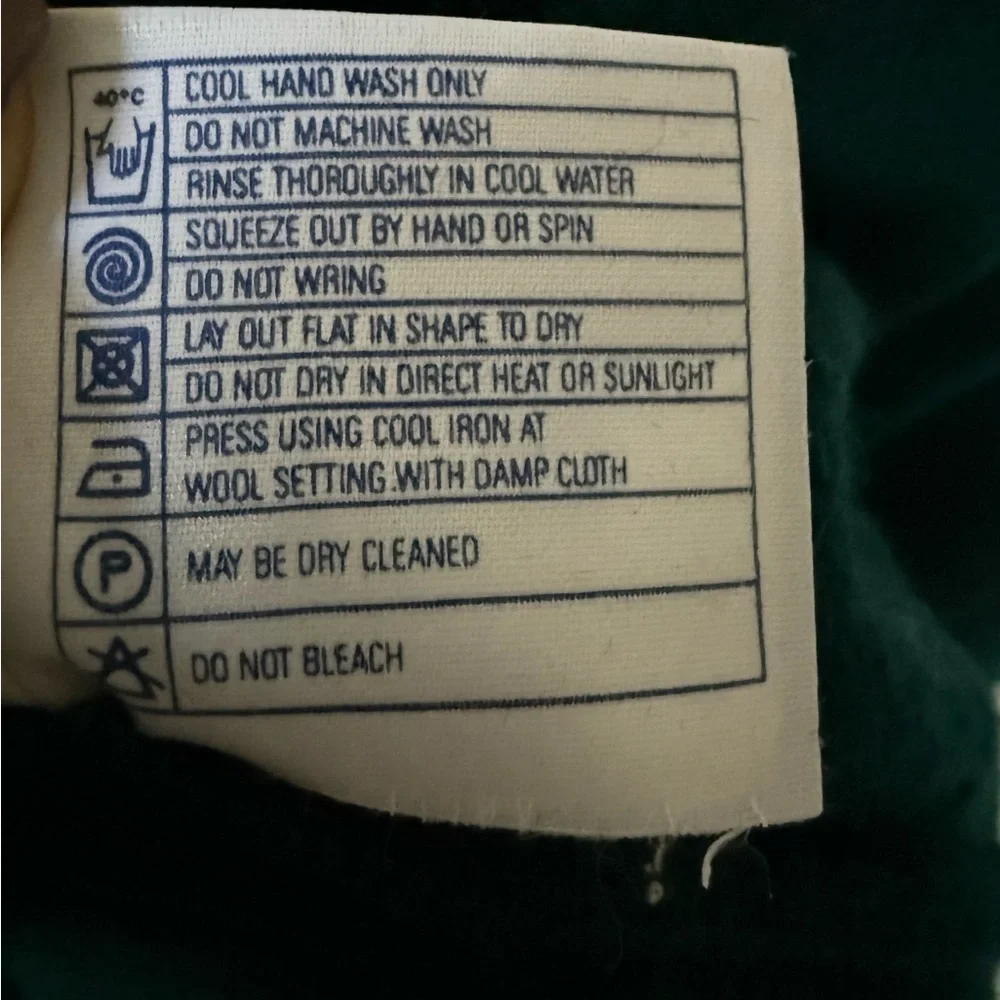 Pringle of Scotland Hunter Green Lambswool V-Neck Golf Preppy Academia Sweater